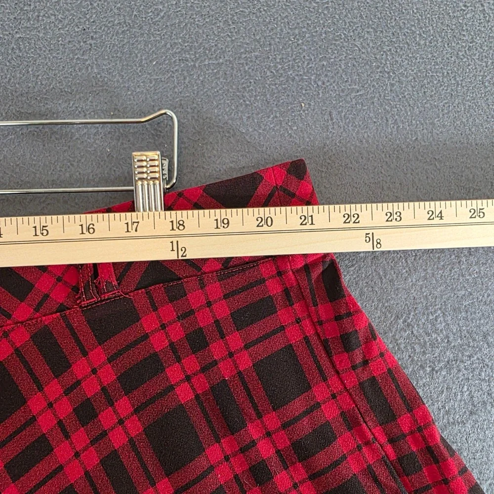 Torrid Red and Black Plaid Skater Skirt Plus Size 3 Mini Flared Tartan Check